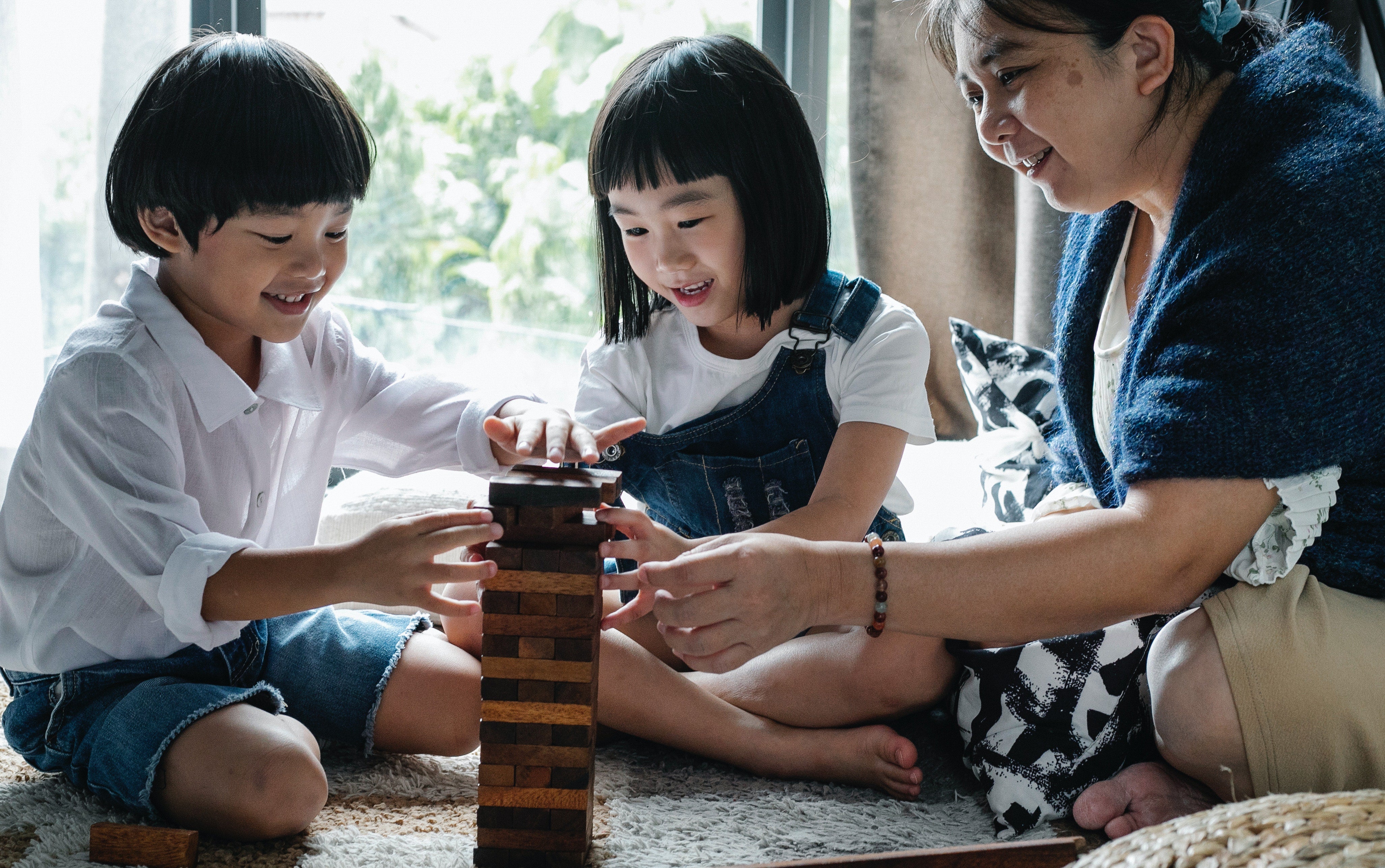 Pentingnya Bermain Bersama dan Peran Mainan dalam Hubungan Orang Tua-Anak: Meningkatkan Interaksi dengan Mainan Edukasi dari Millo Kids